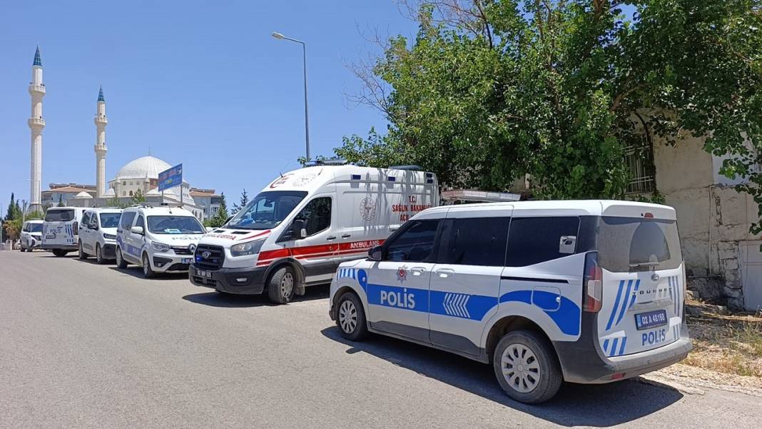 Polis memur arkadaşının evinde ölü bulundu! 3